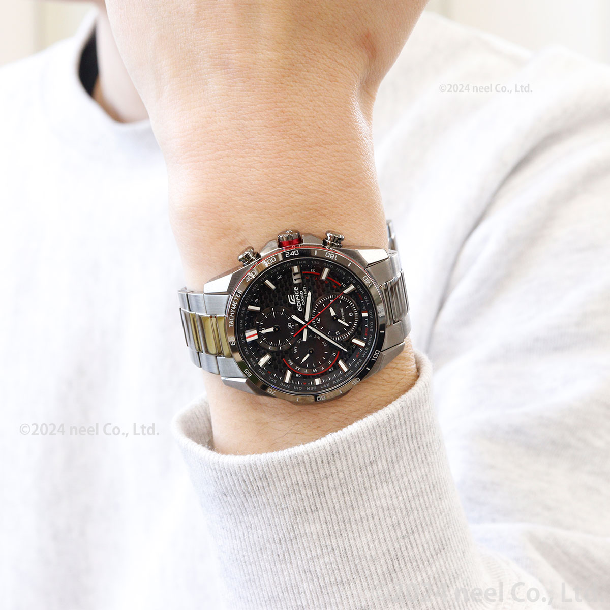 カシオ エディフィス 電波 ソーラー 腕時計 メンズ EQW-A2000DC-1AJF