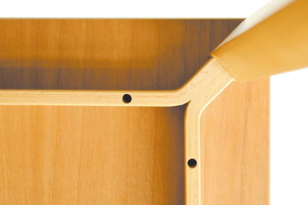 一分のムダもないデザイン、半世紀を超えるロングセラー | 天童木工