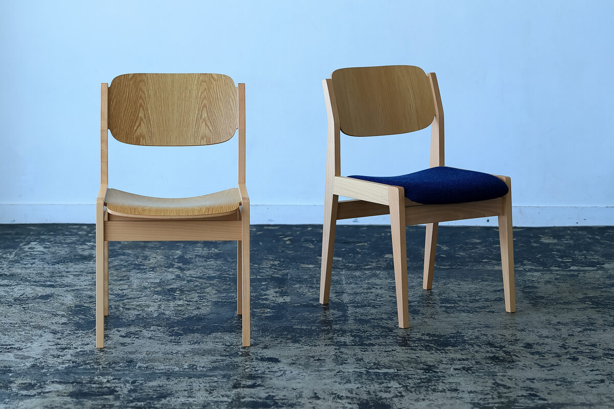 図書館で生まれたダイニングチェアは70年を超えるロングセラーに