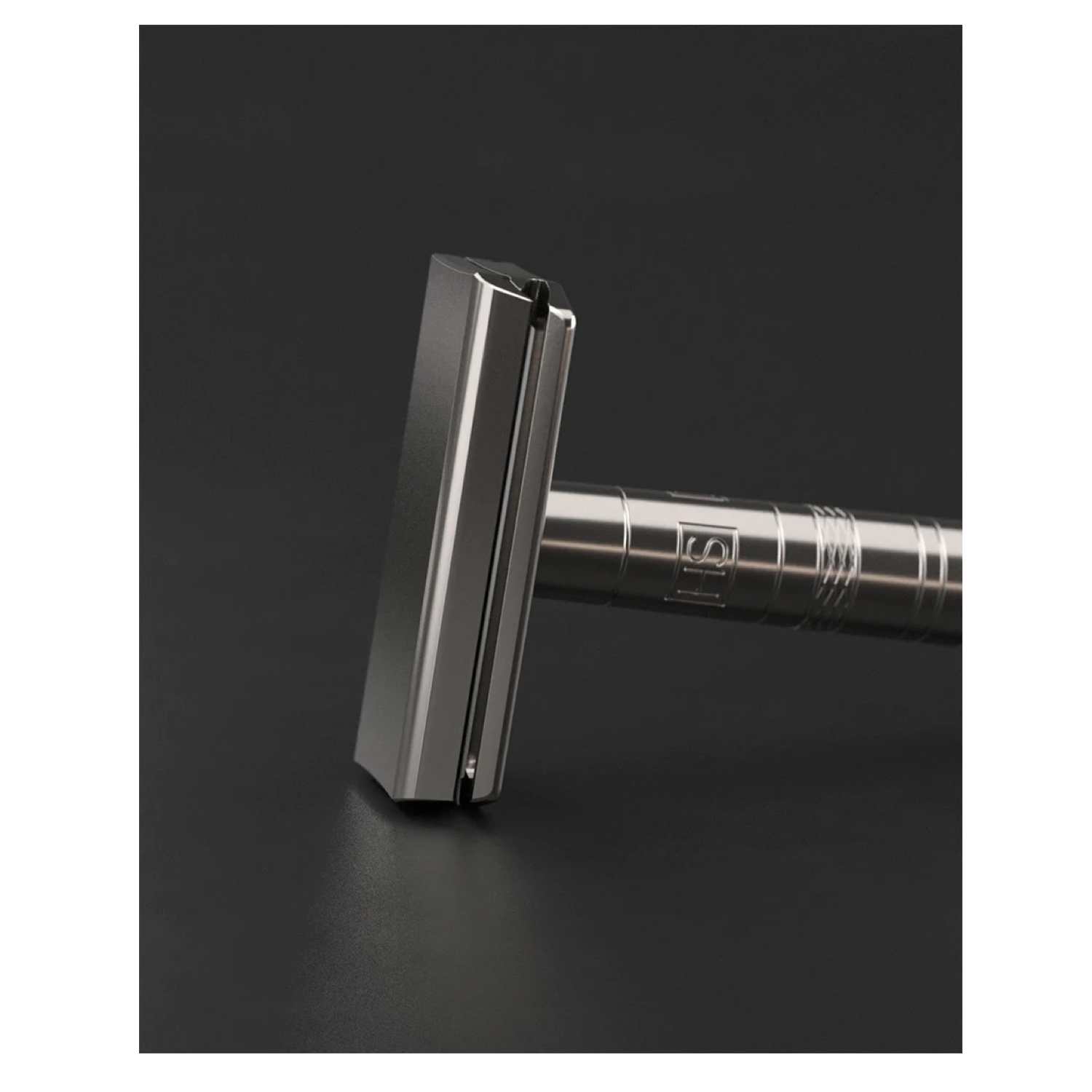 Henson Ti22 Titanium Closed Comb Safety Razor | Shave Nation