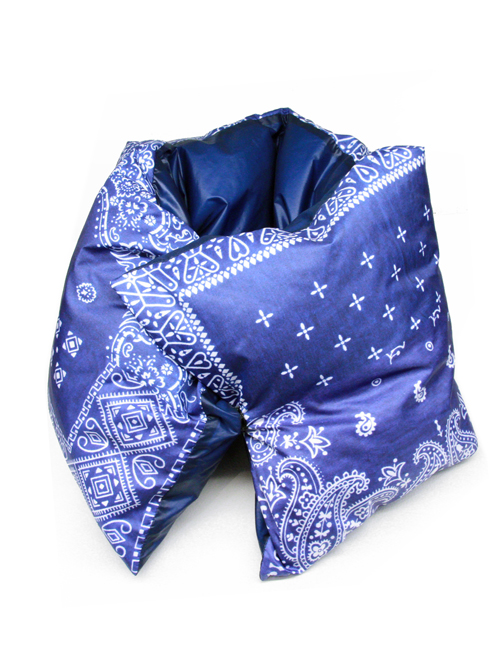 新色入荷]FACETASMバンダナダウンマフラー – SHELTER