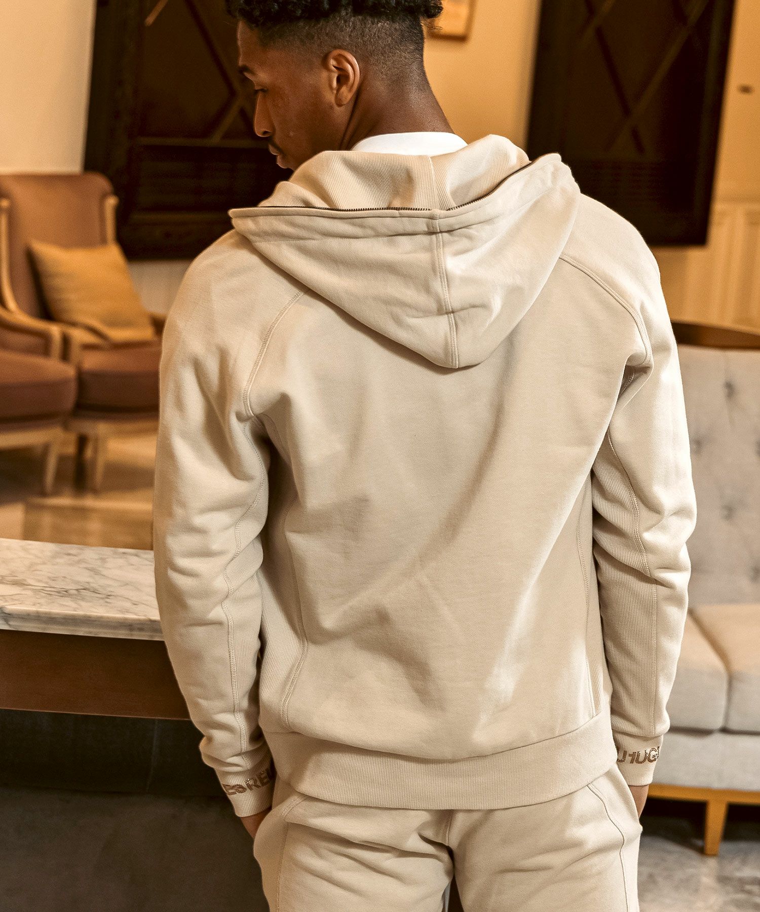 1PIU1UGUALE3 RELAX(ウノピゥウノウグァーレトレ リラックス)ライン