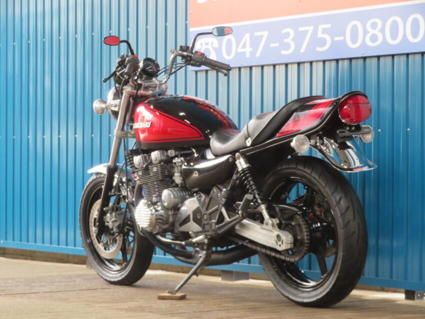 カワサキ/ゼファー400 – シイナモータース