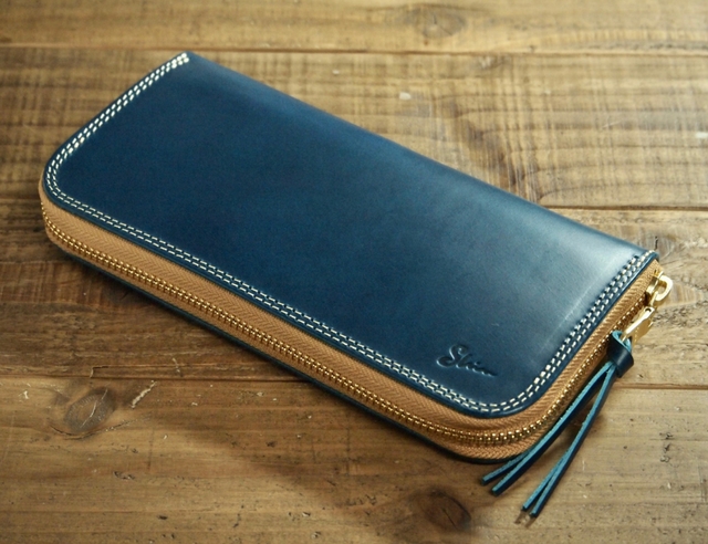 100%タンニン鞣しのイタリアンレザー製ラウンドファスナー長財布/革