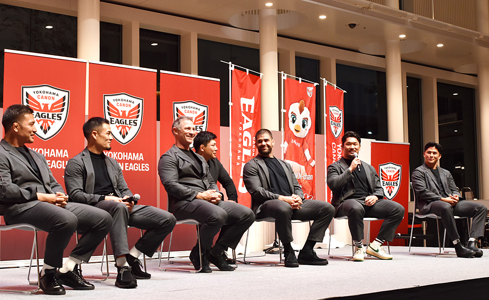 横浜キヤノンイーグルスが市役所で出陣式、新シーズンへ「結束して上昇
