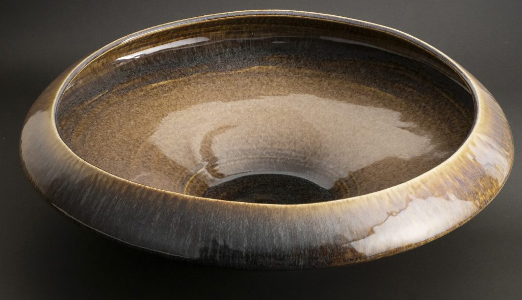 有田焼 真右エ門窯 – Arita, Saga。炎の芸術『耀変』– 掌に、唯一無二