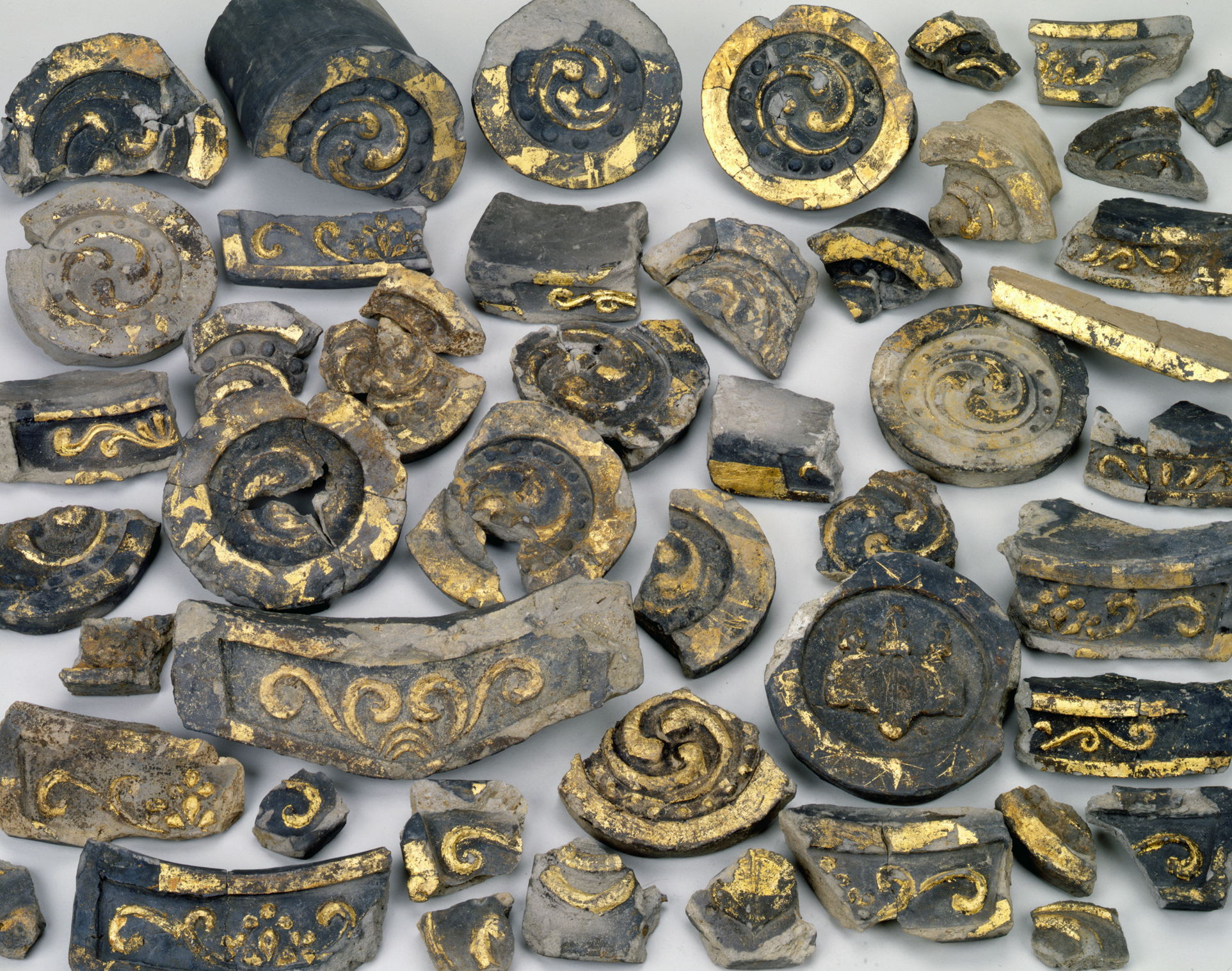 第43回【鑑賞】最近新発見で話題の「金箔瓦」って何か特別な意味がある