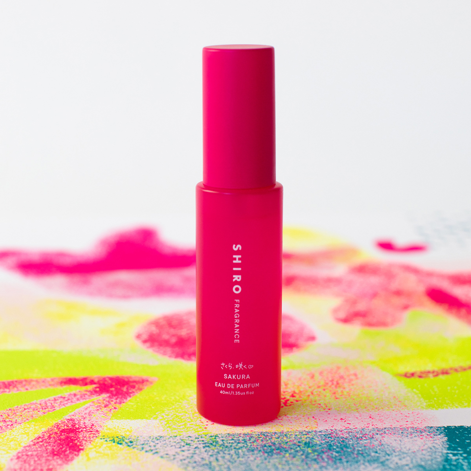 雨上がりの空のように、まとうたび心も晴れていく限定パフューム「OVER