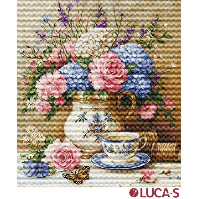 クロスステッチキットと刺繍材料が揃うお店・クロスステッチ館