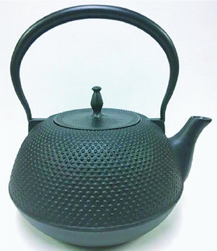 南部鉄瓶 算玉型アラレ シリーズ（現在、茶ねじりのみ）