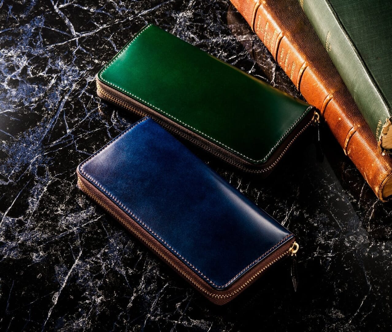 ココマイスタースタッフ愛用「マイスターコードバン・スカイ