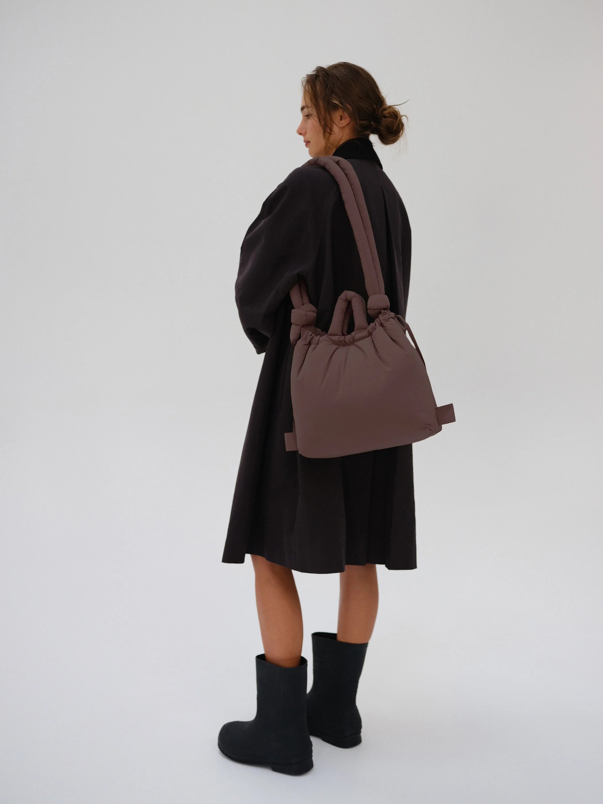 OLEND(オレンド) - Ona Soft Bag(CHOCOLATE) | バック 公式通販 大阪