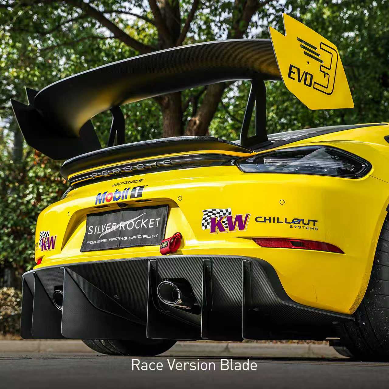 SilverRocket ポルシェ 718 GT4 RS パフォーマンス キット