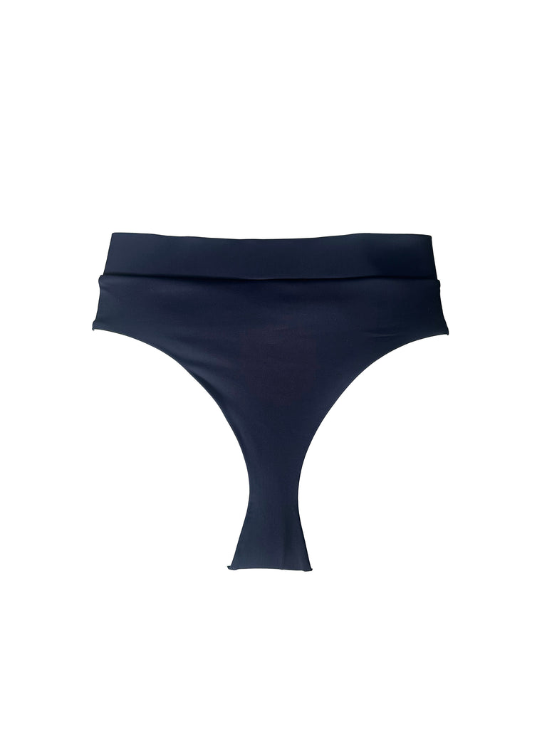 BRAZILIAN – SISANDI