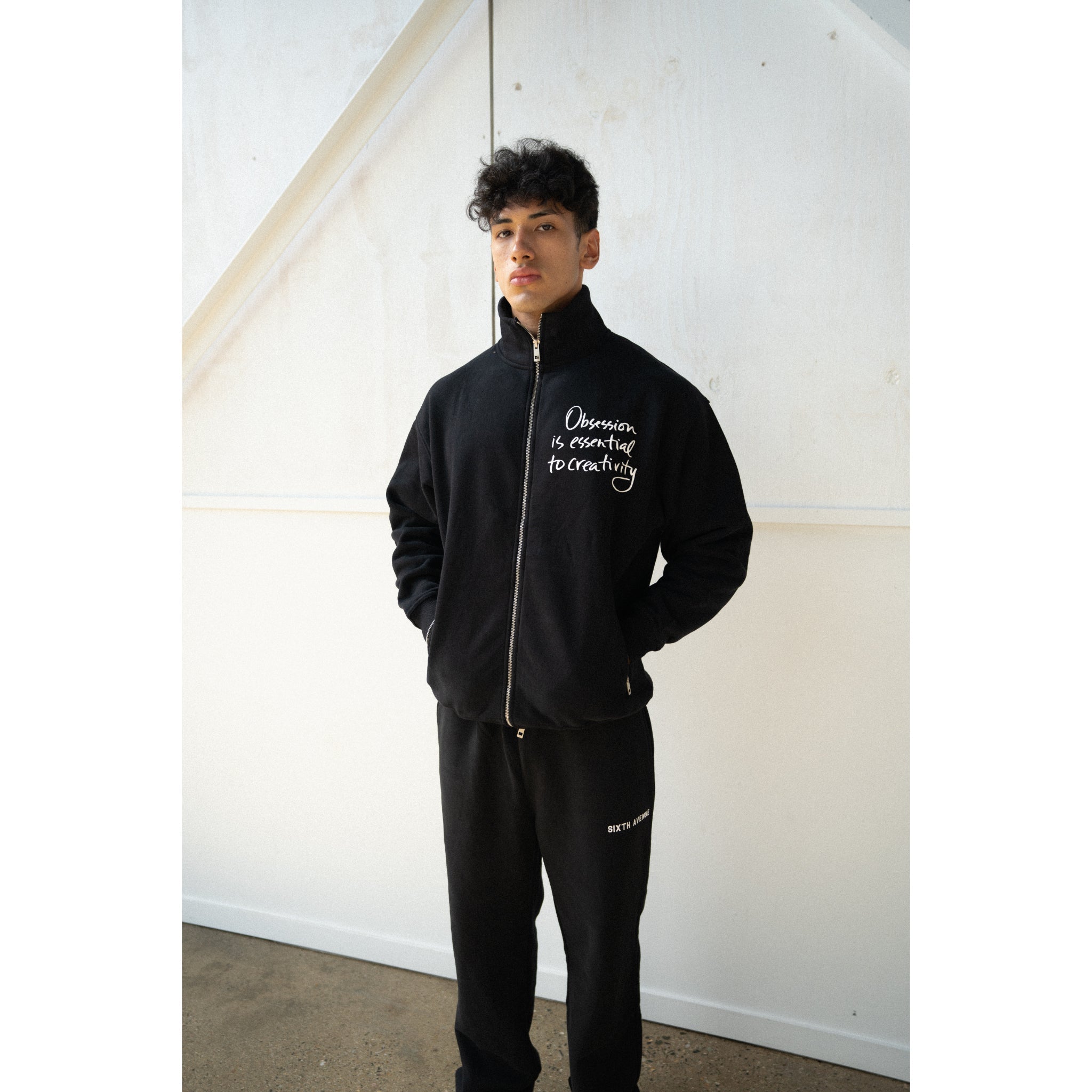 Creativity Zip-up Jacket Black