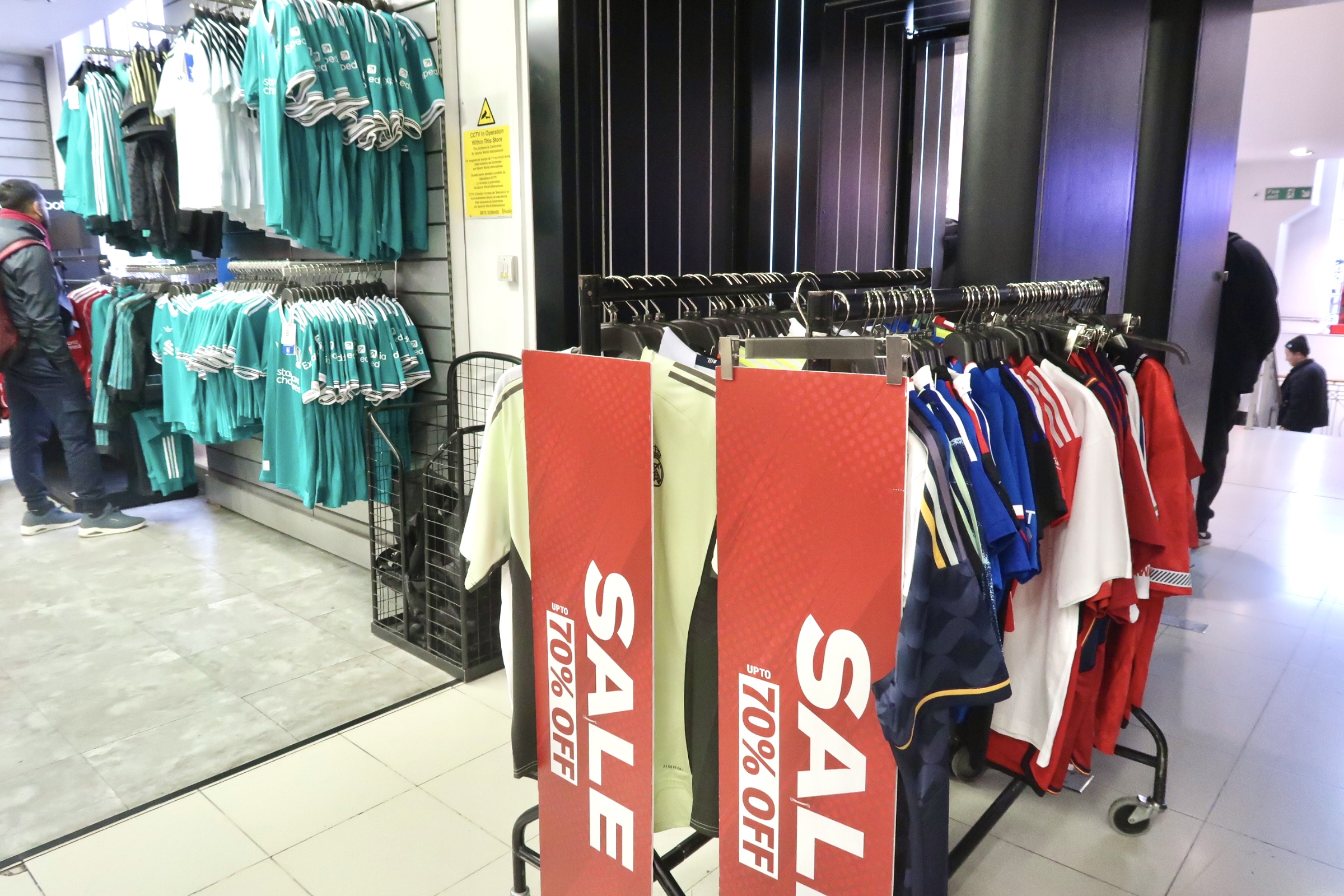 ロンドン最強サッカーショップ】リリーホワイツは必見！立地・品揃え