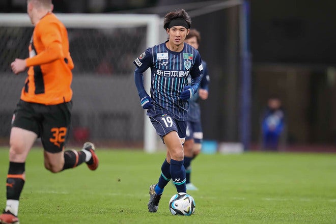 PHOTO】現役引退を発表した田邉草民が福岡サポーターが駆け付けた国立