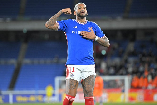 厳選ショット】アンデルソン・ロペスが貴重なボレー弾！苦しみながらも