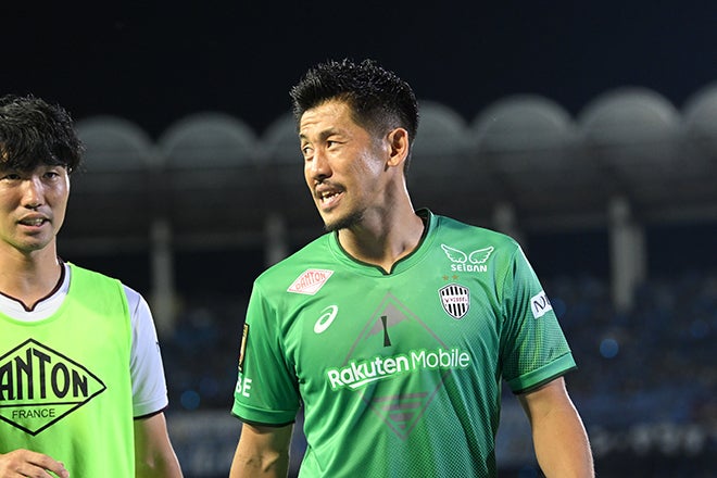 PHOTO】古巣との対戦。等々力は拍手に溢れ、暖かく迎え入れられた新井