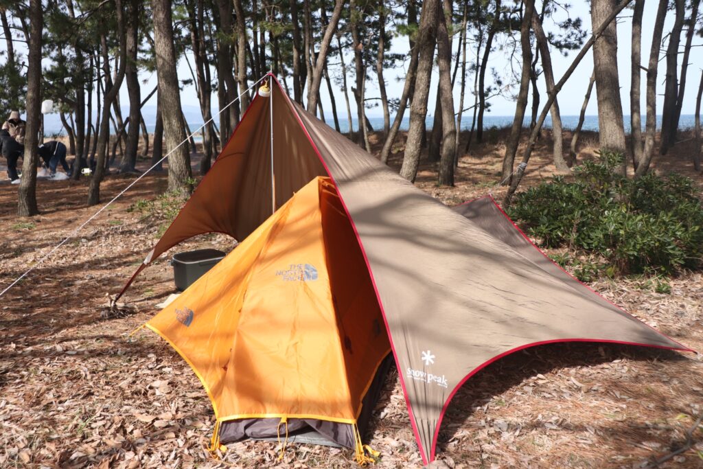 夏の日差しをシャットアウト！スノーピーク タープ ペンタシールドで