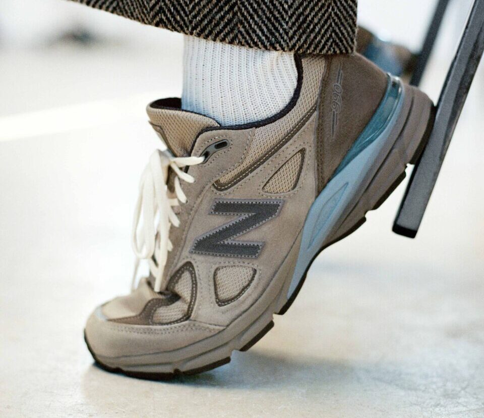 AURALEE（オーラリー）とNew Balance（ニューバランス）の