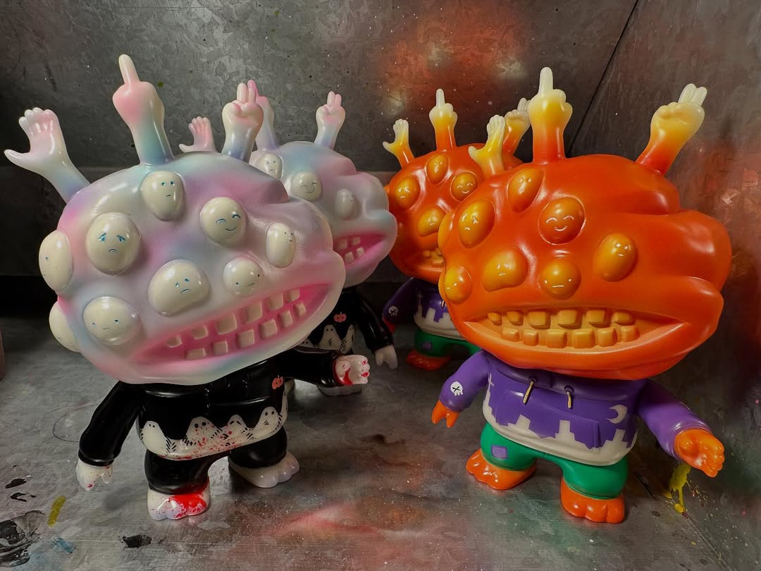 AKASHIC RECORDS」に大きくなったMILKBOYTOYSの「IT BEAR」がやってき