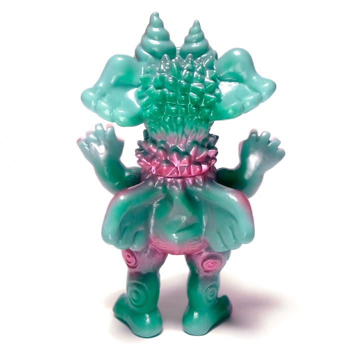 たのしい怪獣展2025」にて立体怪獣作家・gumtaro氏が最新バージョン