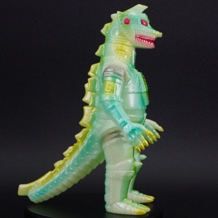 ブルマァク製「メカゴジラ」が新たに蓄光となって登場！ | sofvi.tokyo