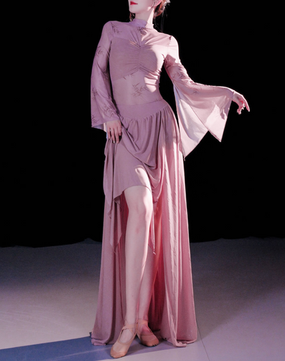 送料無料】やわらかな気品のピンクレースのセットアップ｜ベリーダンス