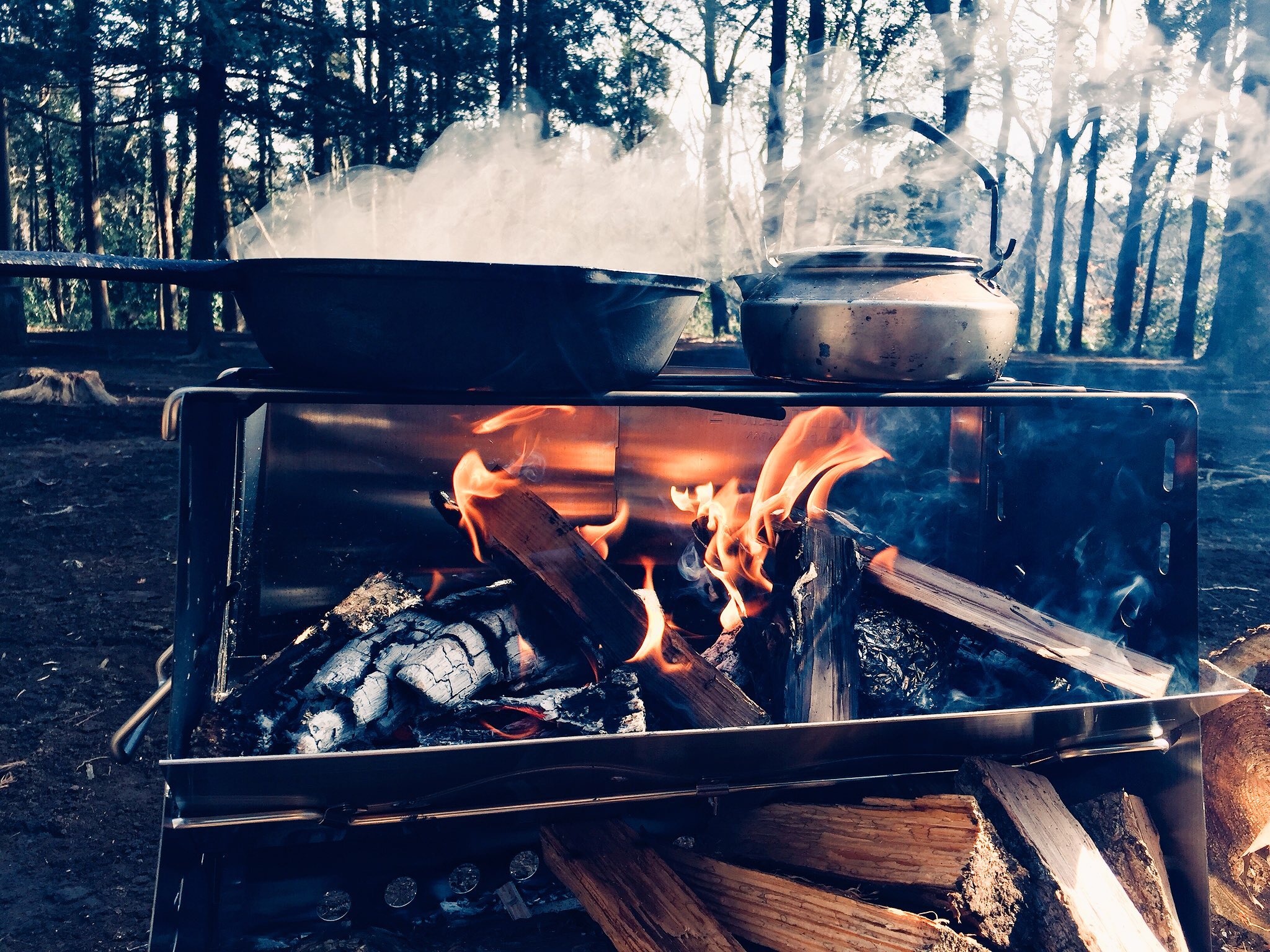 レビュー】ユニフレームの 「薪グリル 」を買ってみた｜UNIFLAME Maki