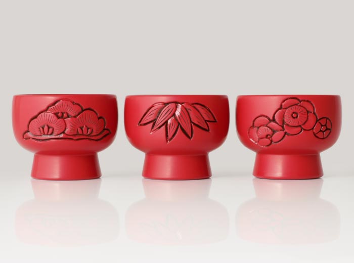 藤井漆工］村上堆朱 ぐい呑 松竹梅3個セット - 卒寿祝いの贈り物