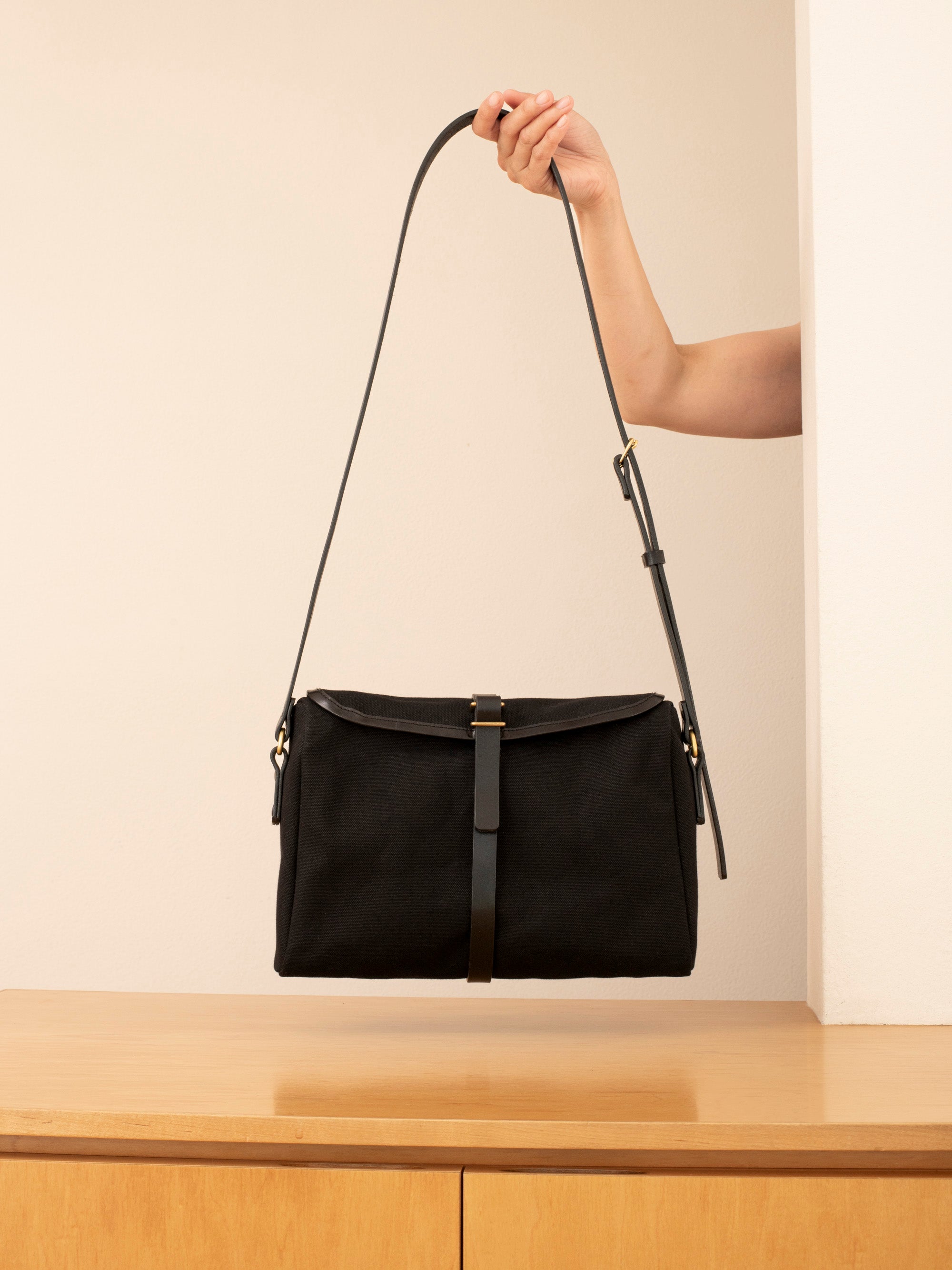 キャンバスショルダーバッグ / サッチェル / サザンフィールド