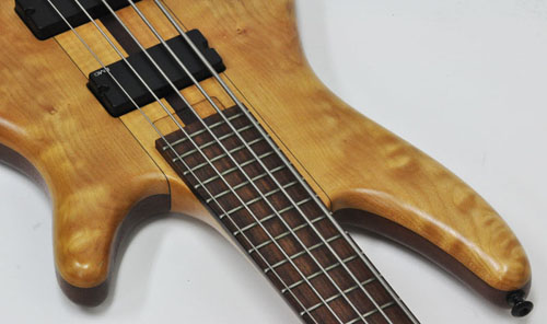 静岡発／Ibanez（アイバニーズ）【USA CUSTOM】5弦ベース | 買取り実績