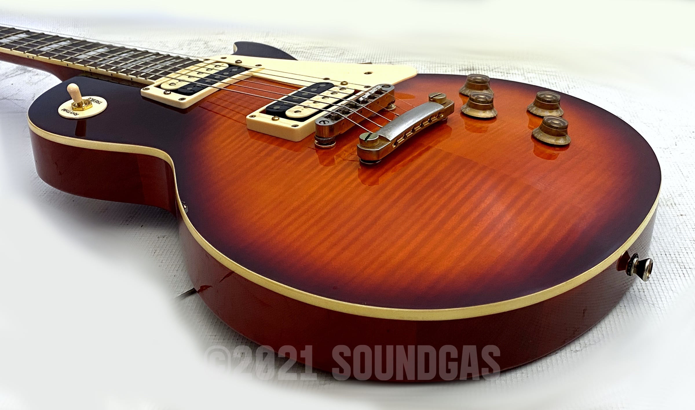 Aria Pro II Blitz Leopard - Les Paul Copy FOR SALE – Soundgas