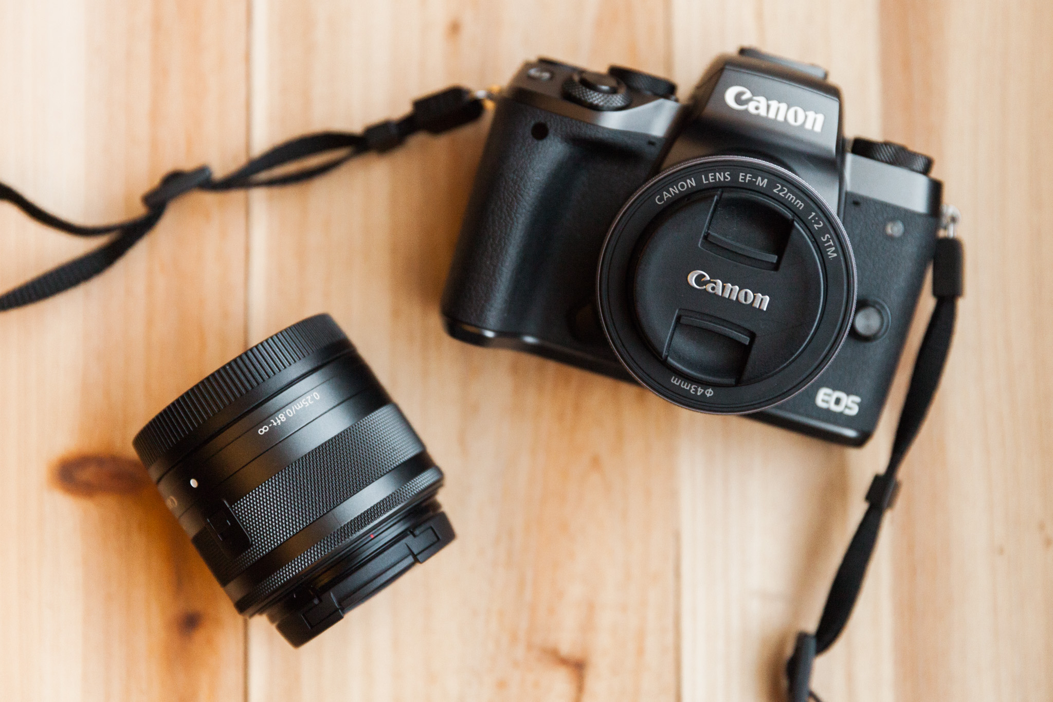 Canon M5 Review | Canon's First Real Mirrorless Contender