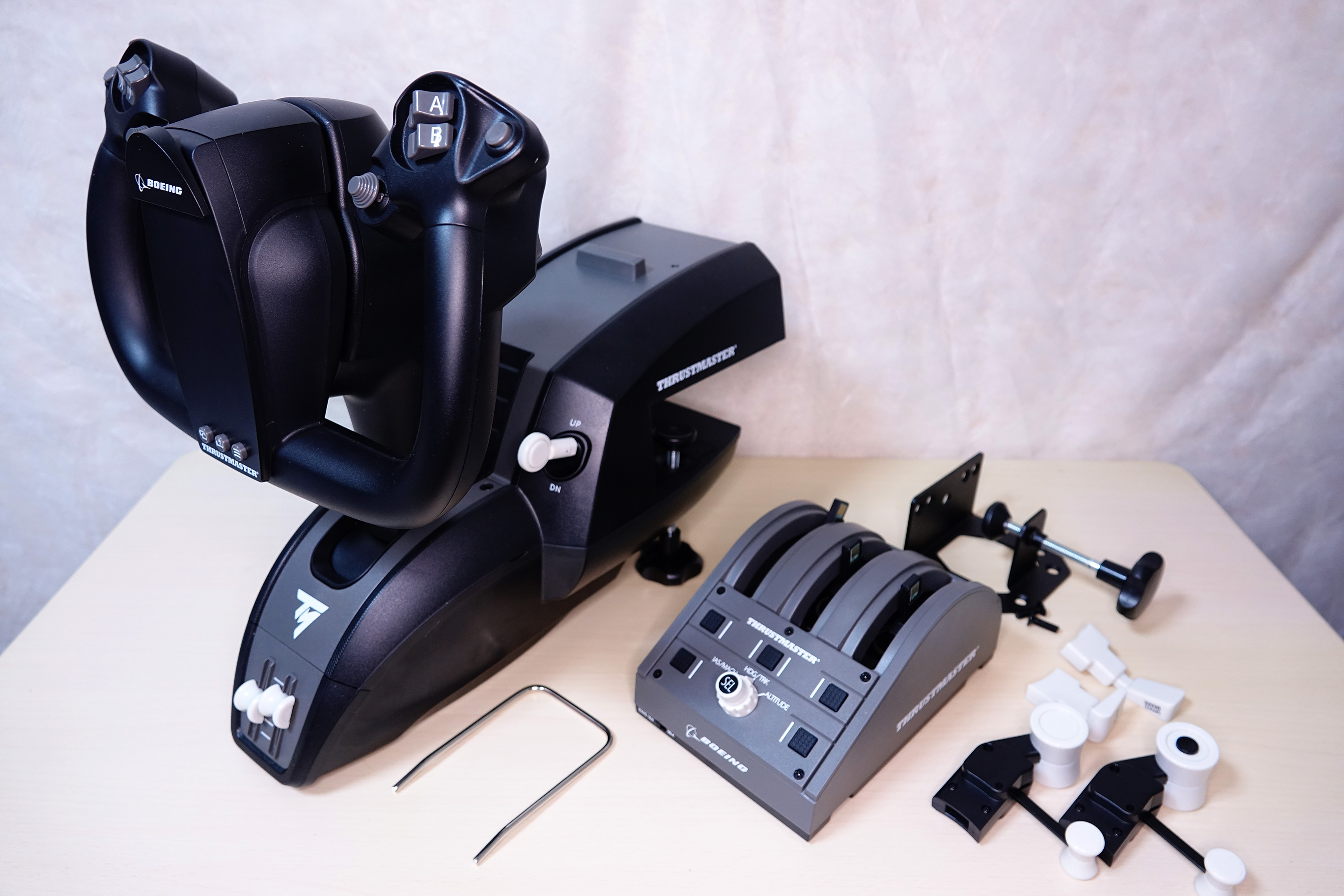 Thrustmaster「TCA Yoke Pack Boeing Edition」試用レポート 振り子