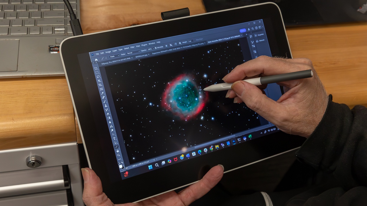 Wacom One 13 Touch - Review 2024 - PCMag Australia