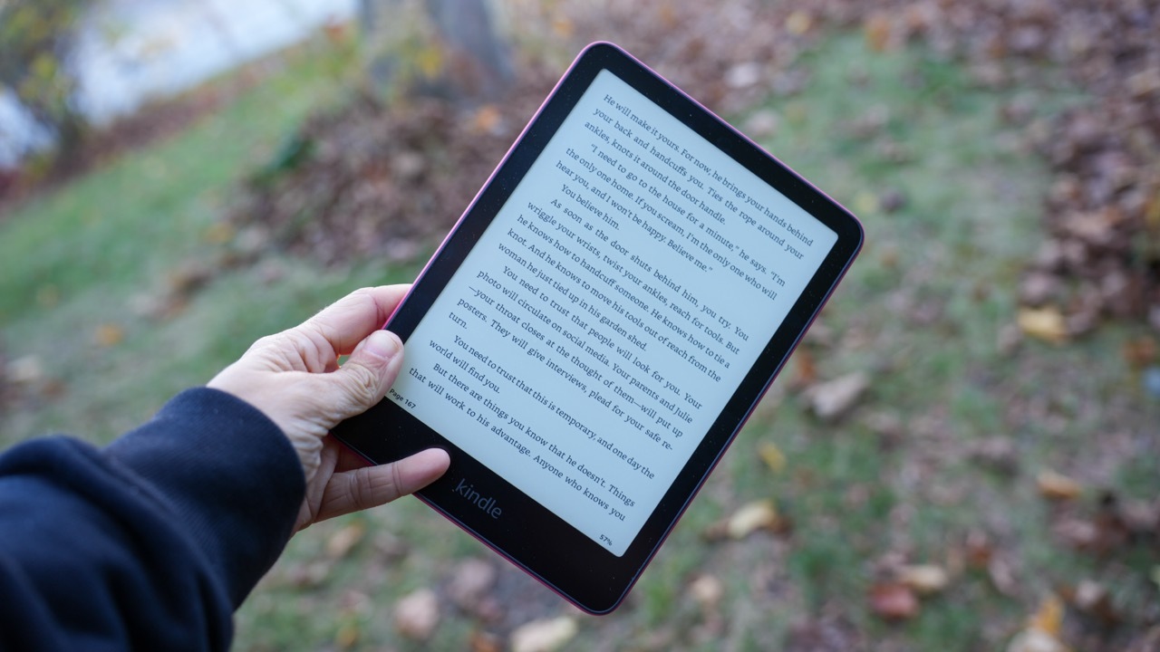 Amazon Kindle Paperwhite (2024) - Review 2025 - PCMag Middle East