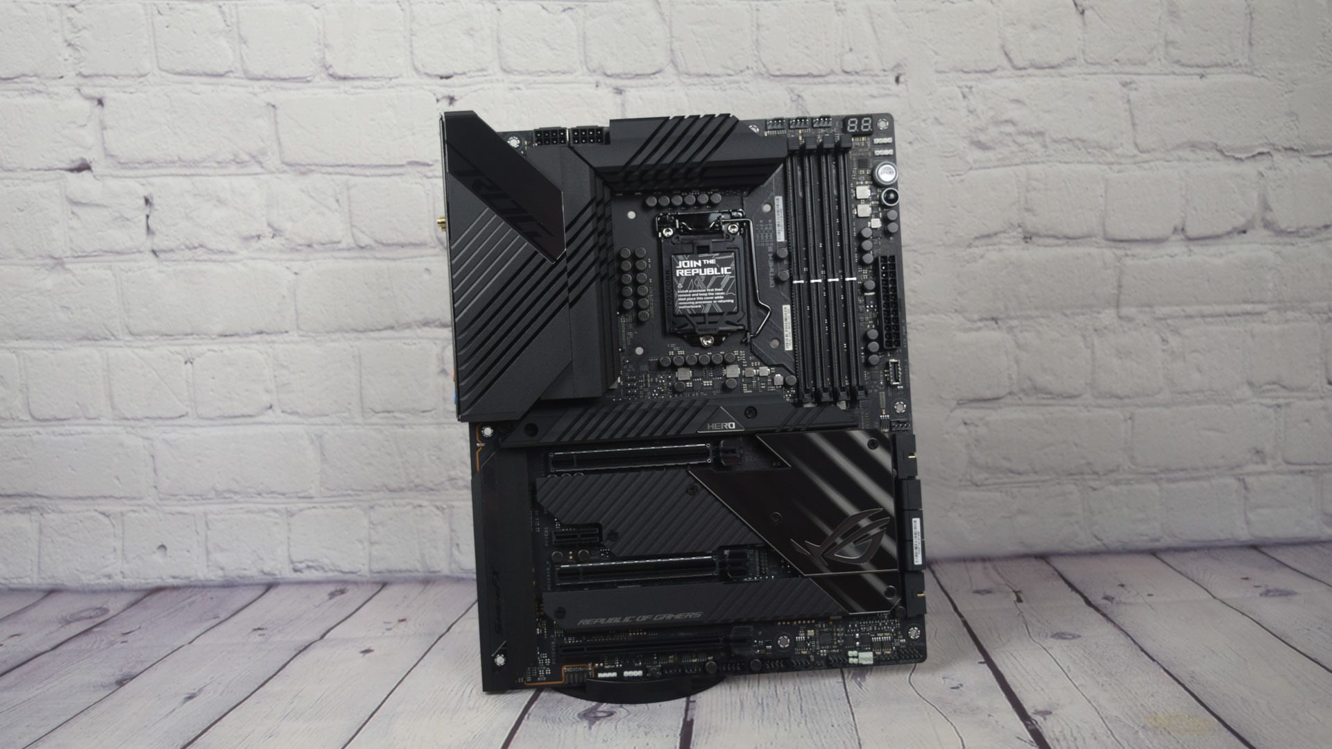 Asus Z590 ROG Maximus XIII Hero - Review 2021 - PCMag Australia