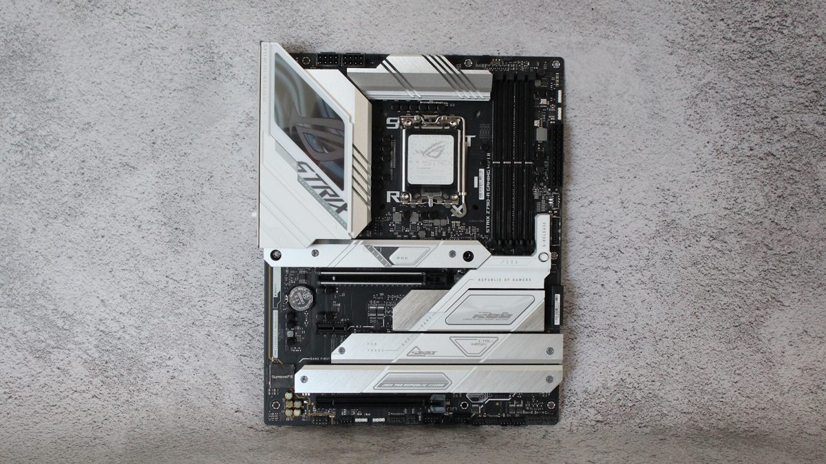 Asus ROG Strix Z790-A Gaming Wi-Fi II - Review 2023 - PCMag Middle