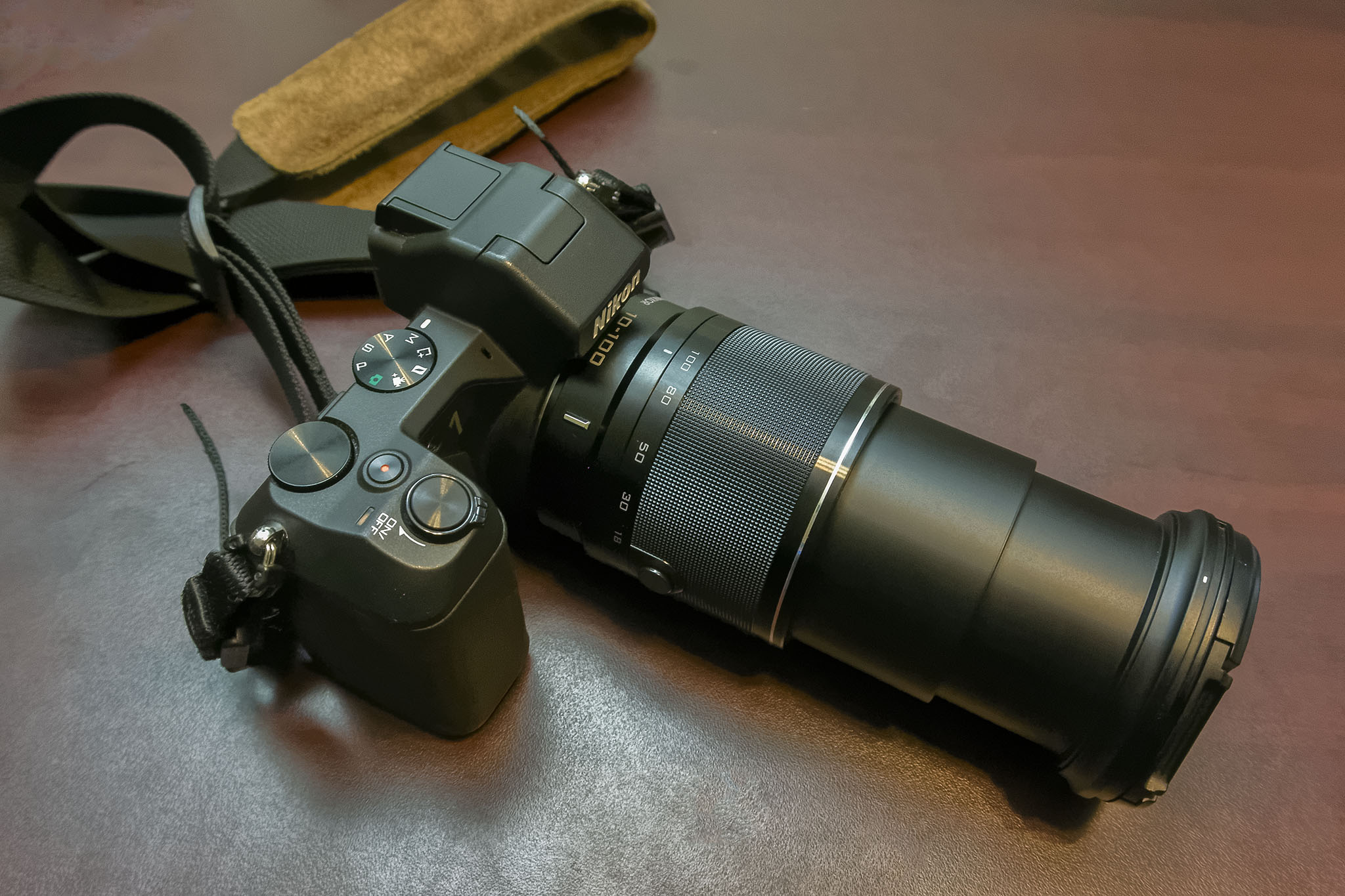 1 Nikon 10-100mm f/4-5.6 Hands-on Review - Small Sensor