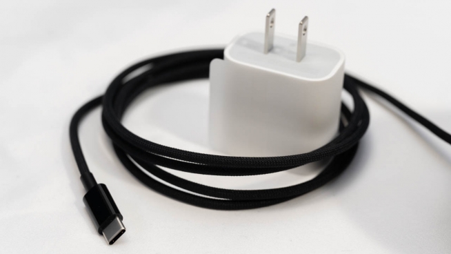 2台のHomePod miniを一つの電源アダプタで使う - すまほん!!