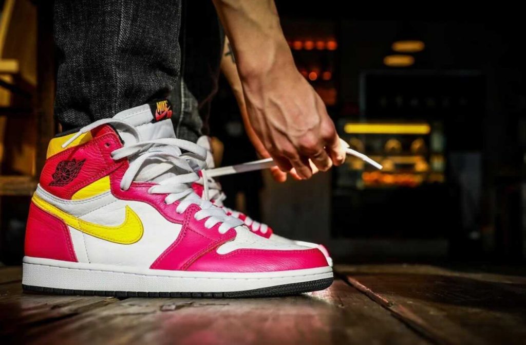 6月21日発売【Nike Air Jordan 1 High OG “Light Fusion Red”】ナイキ