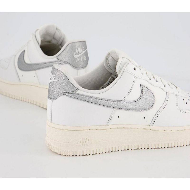 2022年発売【Nike Air Force 1 “Silver Swoosh”】AF1本来の魅力を最大限