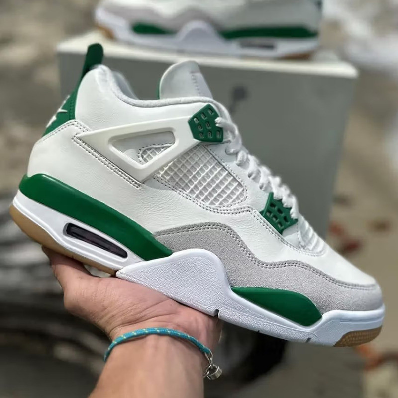 3月17日,21日発売【Nike SB x Air Jordan 4 “Pine Green”】異色