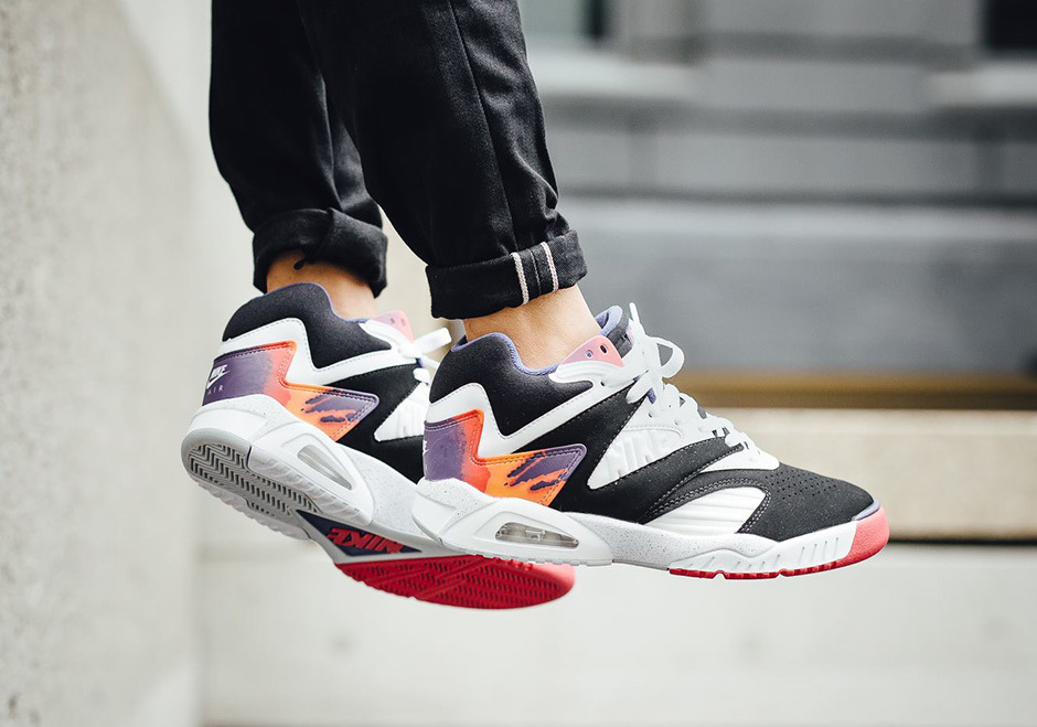 海外7月20日発売】NIKE AIR TECH CHALLENGE IV Black/White-Dark Grape