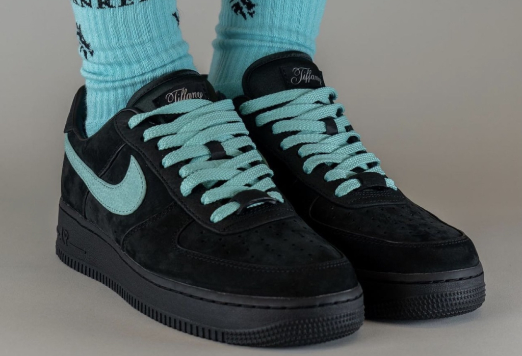 Tiffany & Co. x Nike Air Force 1 Low 
