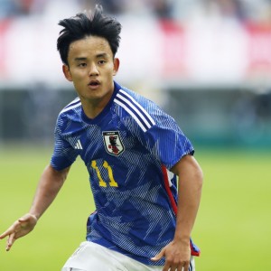 久保建英、日本代表での10番着用の可能性と代理人変更による移籍への