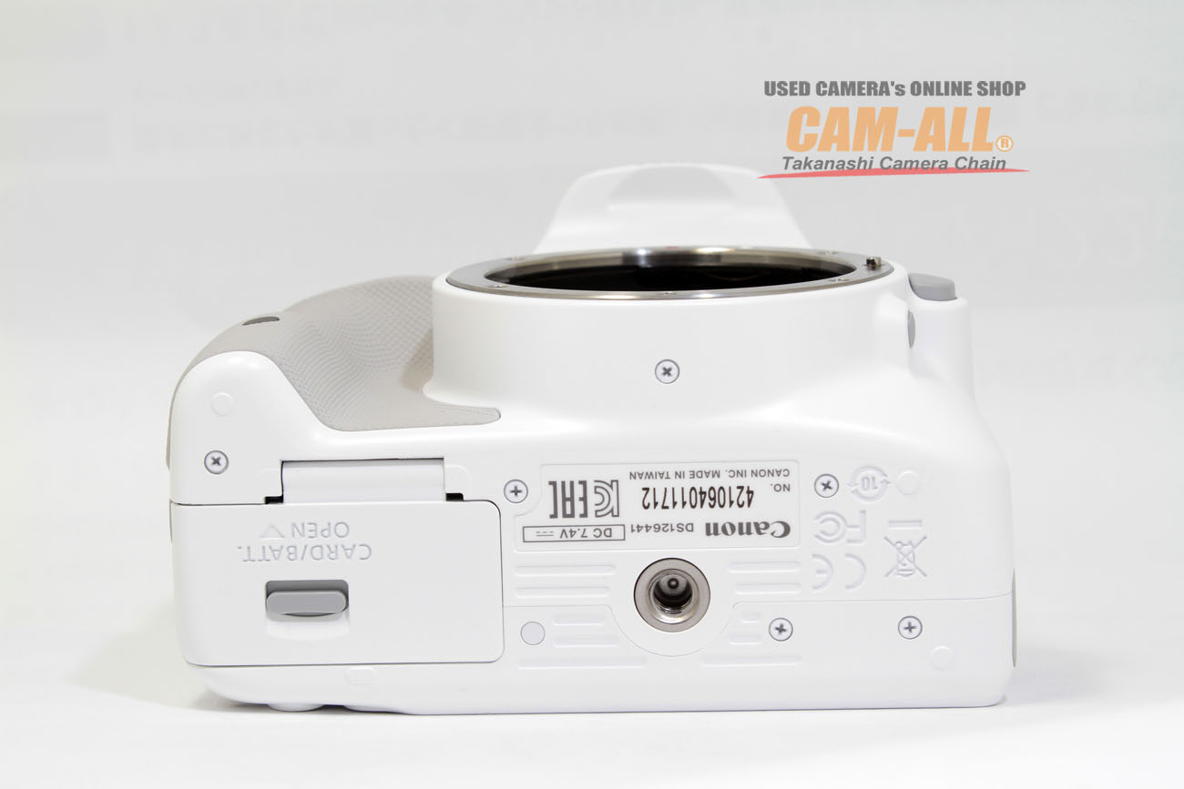 ショット数少なめ Canon EOS Kiss X7⭐️ホワイト スマホ転送 ⭐️新品