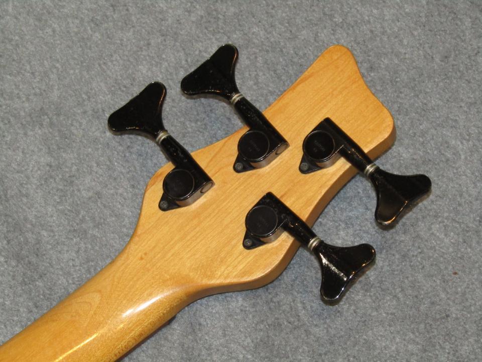 Charvel CCB-140 中古 498530 Charvel(シャーベル)【楽器検索｜Jギター】